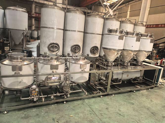 江油数控啤酒设备多少钱一套？新手开精酿酒吧能直接上手吗